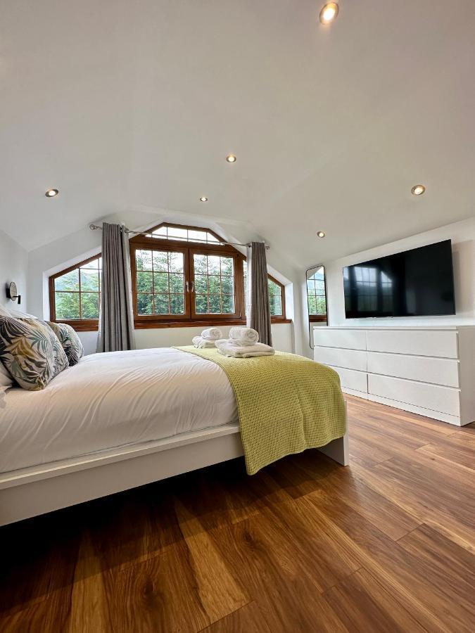 4 Sheraton Studios Fort William Exterior foto