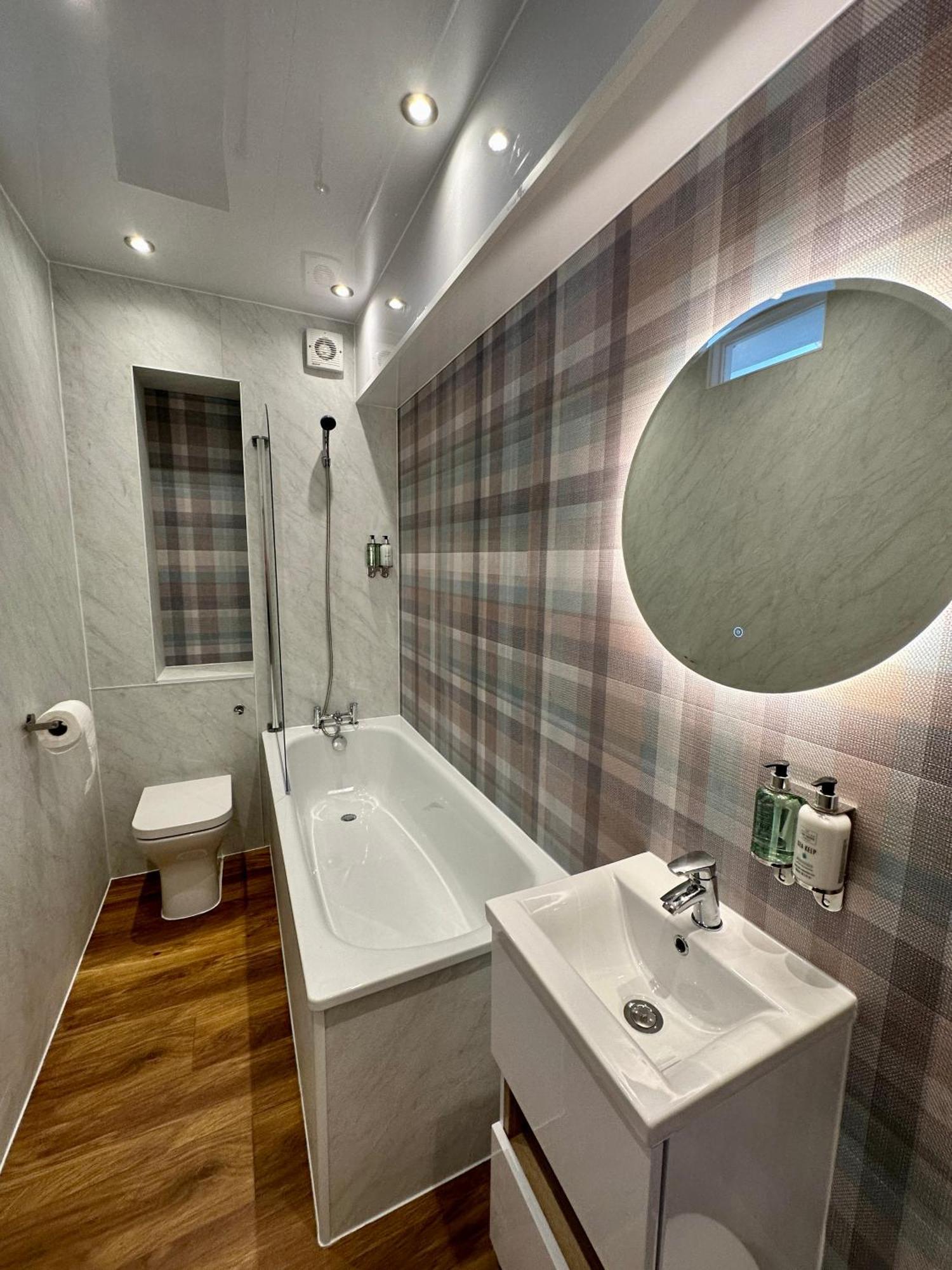 4 Sheraton Studios Fort William Exterior foto